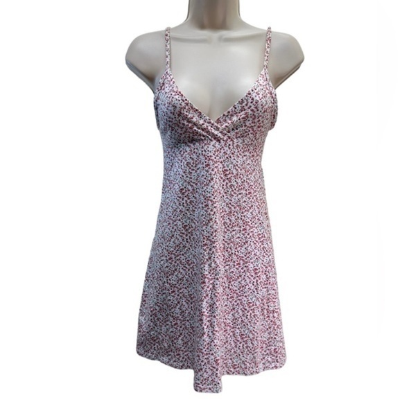 Brandy Melville Red Pink Floral Amara - Picture 4 of 9